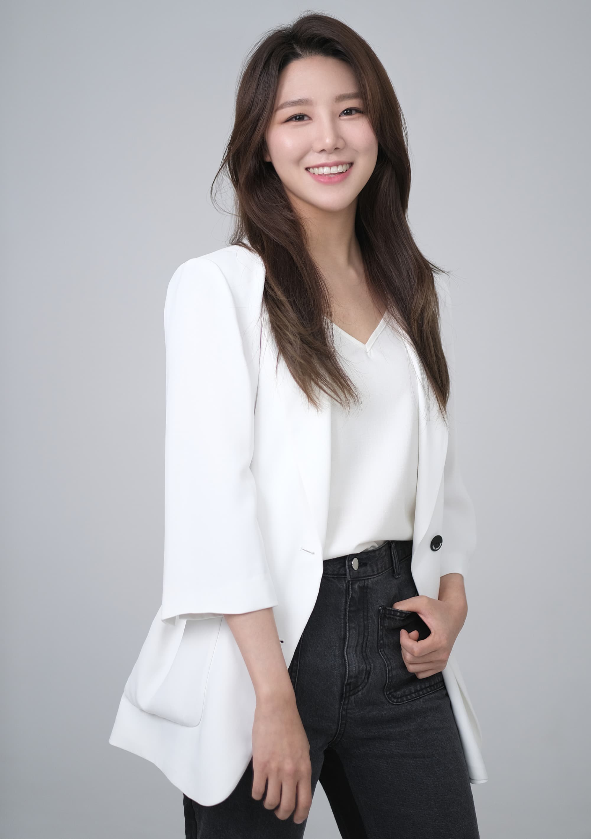 김동아